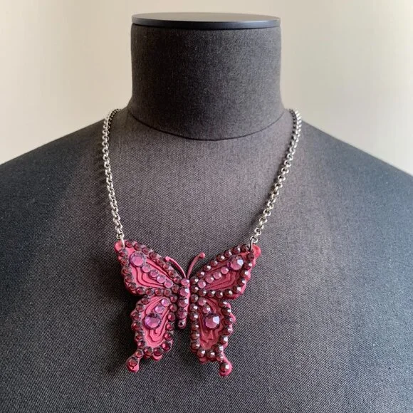 Tarina Tarantino Purple crystal VINTAGE butterfly necklace - Picture 3 of 8